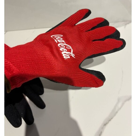 Pairs Coca Cola Protective Work Gloves Nylon Wrinkled Rubber Grip Red One Size - Picture 2 of 5
